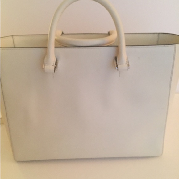 Tory Burch tote purse white with navy & snake - Picture 3 of 8